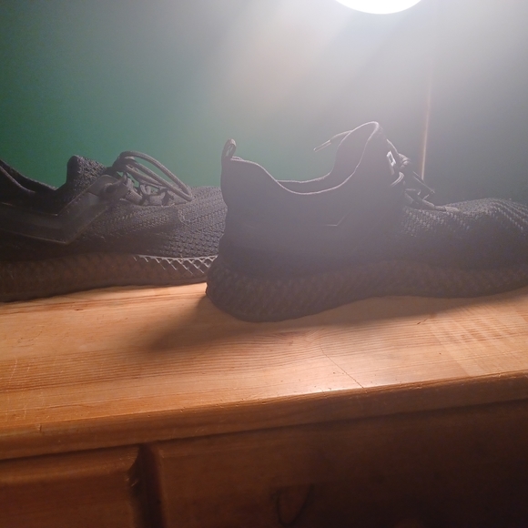 Pony shoes men, size 12, Pre-own, no box, in great condition. - Picture 4 of 4